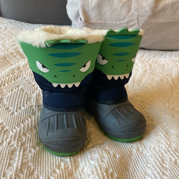 Cat and Jack toddler boys snow boots - Picture 1 of 4